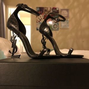 SOLD YSL Opyum Heels
